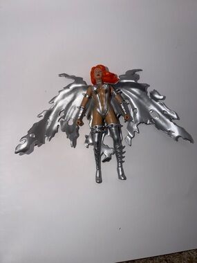 HELLINA - SILVER CAPE - MEGA ACTION FIGURE - Skybolt Toyz